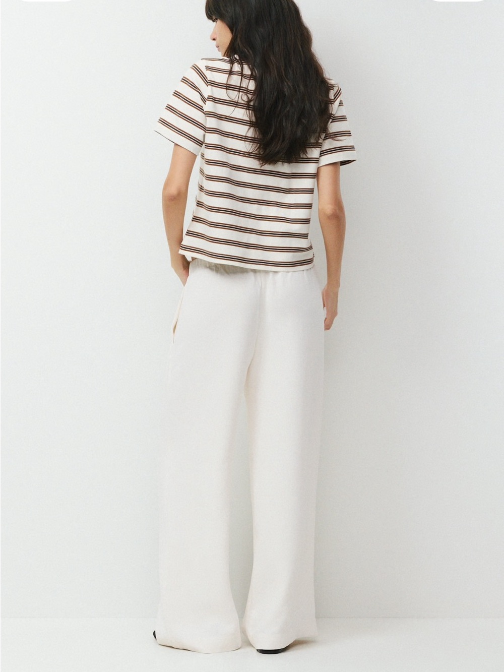 Aritzia NWOT The Lodge Pant Light Crepette Birch Size Medium - Picture 4 of 15
